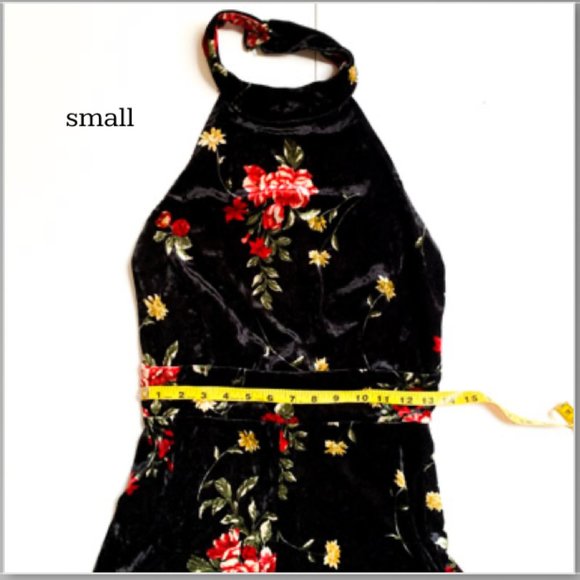 black velvet backless romper w/red rose detail - Picture 8 of 9